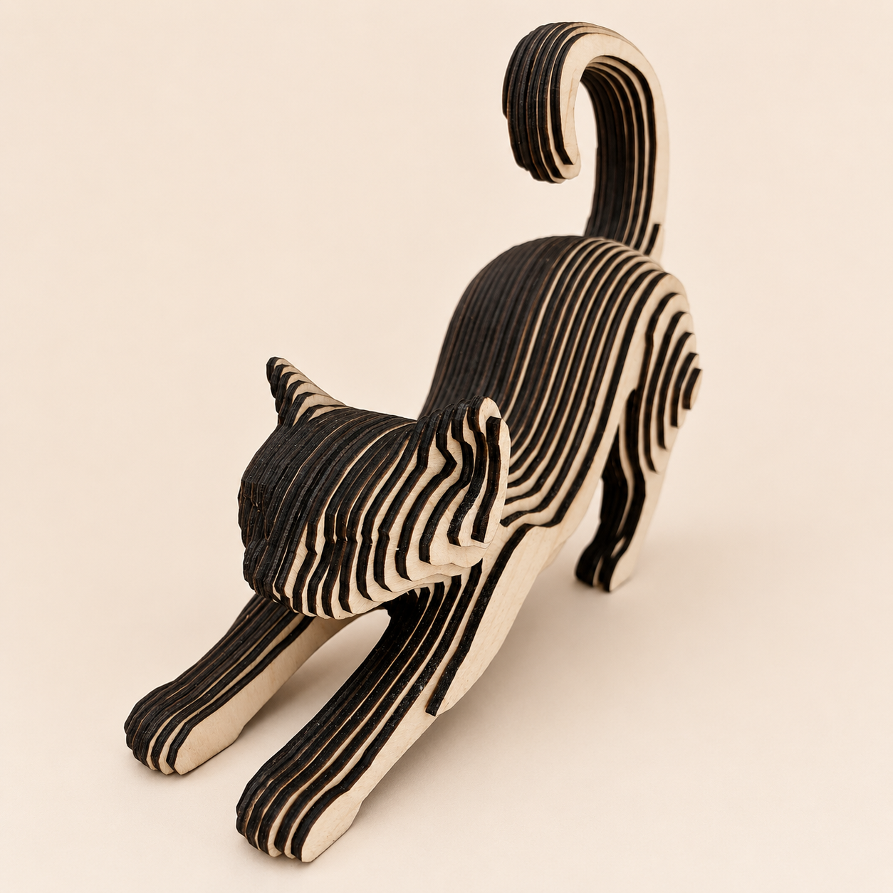 Træskulptur - kat  - 20 cm